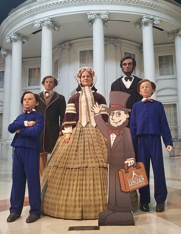 Flat Lincoln’s journey started at the Abraham Lincoln Presidential Library and Museum